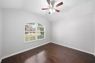 4521 Lakeside Hollow St, Fort Worth, TX 76262 - Photo 13
