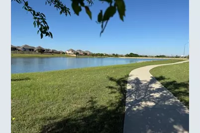 4521 Lakeside Hollow Street, Fort Worth, TX 76262 - Photo 37