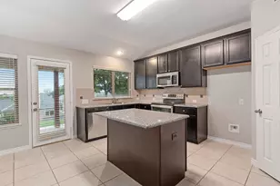 4521 Lakeside Hollow St, Fort Worth, TX 76262 - Photo 15