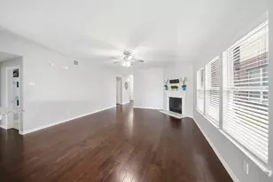 4521 Lakeside Hollow St, Fort Worth, TX 76262 - Photo 17