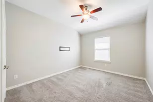 4521 Lakeside Hollow St, Fort Worth, TX 76262 - Photo 23