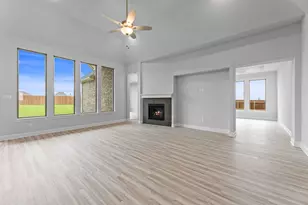 237 Basketflower Dr, Waxahachie, TX 75165 - Photo 5