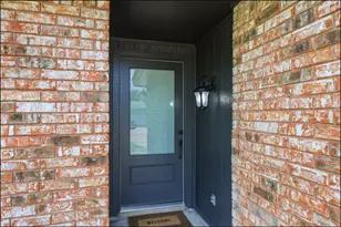 5216 Young Dr, The Colony, TX 75056 - Photo 3