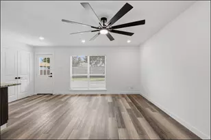 5216 Young Dr, The Colony, TX 75056 - Photo 7