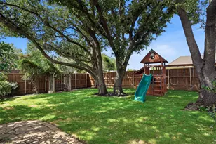 2247 Valley Mill, Carrollton, TX 75006 - Photo 27