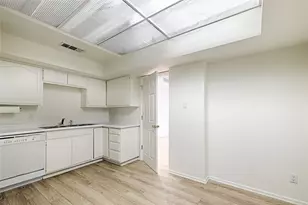 5200 Keller Springs Rd, Dallas, TX 75248 - Photo 13
