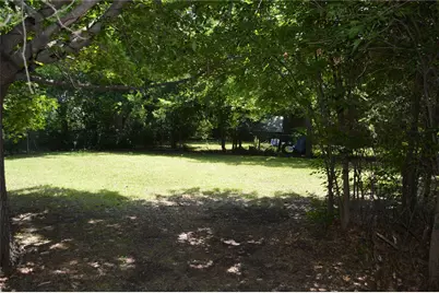 3915 Wellington Street, Greenville, TX 75401 - Photo 9