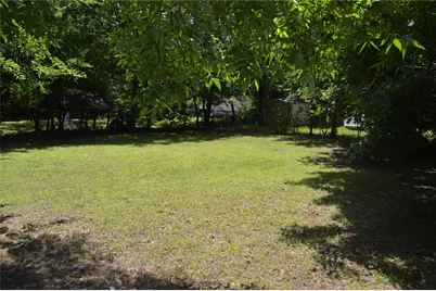 3915 Wellington Street, Greenville, TX 75401 - Photo 7