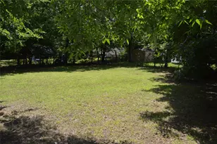 3915 Wellington St, Greenville, TX 75401 - Photo 7