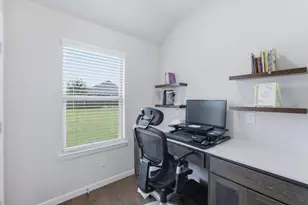 305 Ember Cir, Waxahachie, TX 75165 - Photo 19