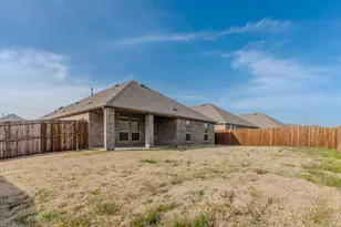 2902 Trusting Wy, Aubrey, TX 76227 - Photo 35