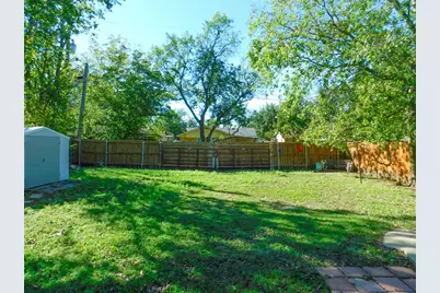 325 W Jones Street, Krum, TX 76249 - Photo 27