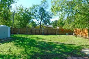 325 W Jones St, Krum, TX 76249 - Photo 27