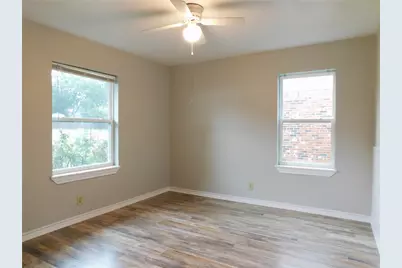 325 W Jones Street, Krum, TX 76249 - Photo 15