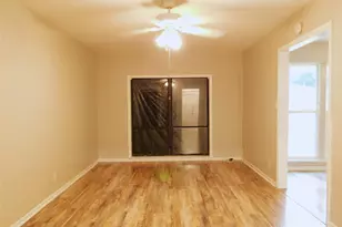 325 W Jones St, Krum, TX 76249 - Photo 21