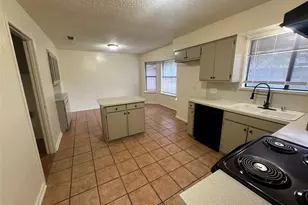 5604 Fireside Dr, Arlington, TX 76016 - Photo 9