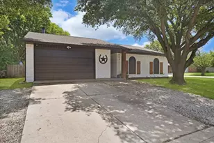 7313 Lee Dr, Forest Hill, TX 76140 - Photo 3