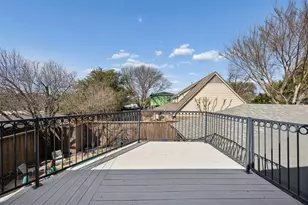 9522 Robin Meadow Dr, Dallas, TX 75243 - Photo 39