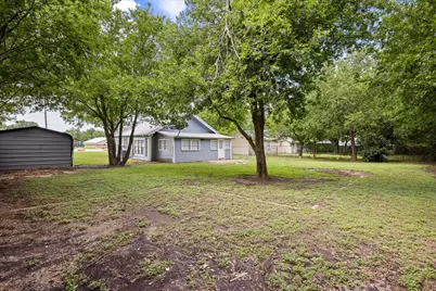 145 E Denmark Street, Walnut Springs, TX 76690 - Photo 17