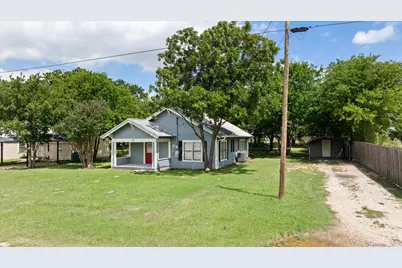 145 E Denmark Street, Walnut Springs, TX 76690 - Photo 11