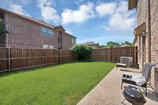 1946 Sherburne St, Lewisville, TX 75067 - Photo 29