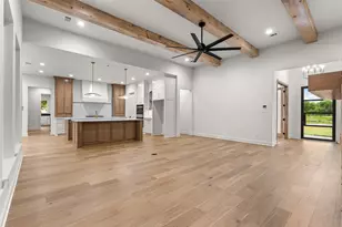 1130 E Landings N, Granbury, TX 76049 - Photo 5