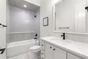 1130 E Landings N, Granbury, TX 76049 - Photo 31