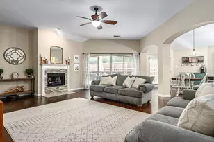 3602 Charleston Dr, Richardson, TX 75082 - Photo 9
