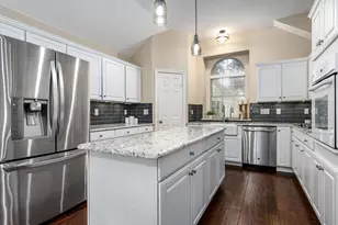3602 Charleston Dr, Richardson, TX 75082 - Photo 11