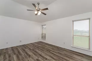 7427 Fossil Creek Dr, Arlington, TX 76002 - Photo 15