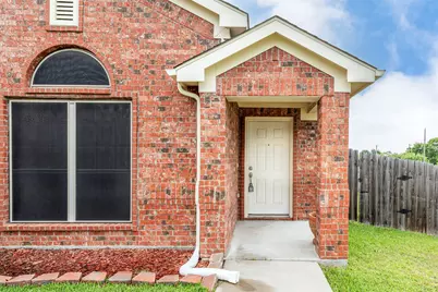 7427 Fossil Creek Drive, Arlington, TX 76002 - Photo 5