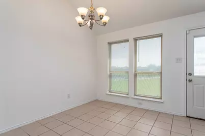 7427 Fossil Creek Drive, Arlington, TX 76002 - Photo 11