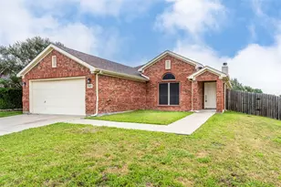 7427 Fossil Creek Dr, Arlington, TX 76002 - Photo 1