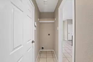 1348 Dallshan Dr, Carrollton, TX 75007 - Photo 11