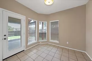 1348 Dallshan Dr, Carrollton, TX 75007 - Photo 7