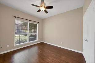 1348 Dallshan Dr, Carrollton, TX 75007 - Photo 13
