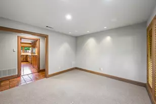 3909 Courtshire Dr, Dallas, TX 75229 - Photo 21