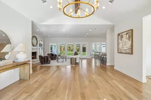 11010 Russwood Cir, Dallas, TX 75229 - Photo 3