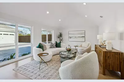 11010 Russwood Circle, Dallas, TX 75229 - Photo 15