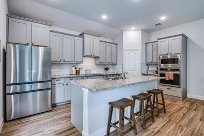 8221 Hampton Drive, Rowlett, TX 75089 - Photo 11