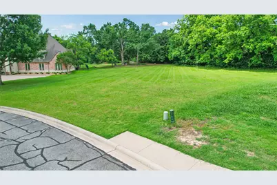 2001 Bois D Arc Street, Bonham, TX 75418 - Photo 5
