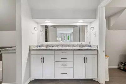 7012 Wakefield Street, Dallas, TX 75231 - Photo 23