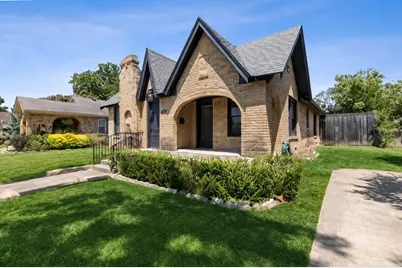 2511 Burlington Boulevard, Dallas, TX 75211 - Photo 1