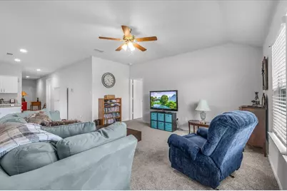 513 Derby Lane, Springtown, TX 76082 - Photo 9