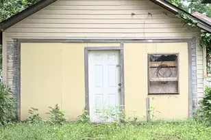822 E Commerce St, Mexia, TX 76667 - Photo 11