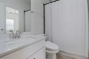 1328 Viridian Park Ln, Arlington, TX 76005 - Photo 33