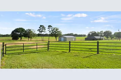 537 SW 12th Avenue, Mt Pleasant, TX 75455 - Photo 25