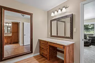 537 SW 12th Ave, Mt Pleasant, TX 75455 - Photo 11