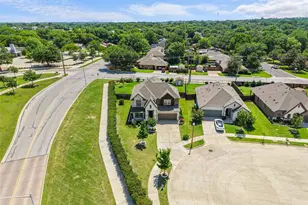 2828 Dancing Flame Dr, Denton, TX 76201 - Photo 35
