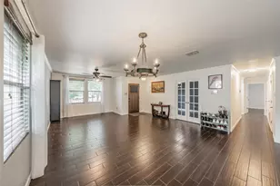 337 Snapdragon Ct, Burleson, TX 76028 - Photo 5